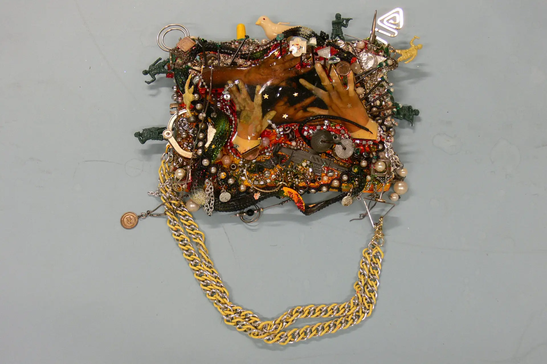 geen bloed aan onze handen